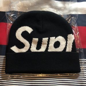 Supreme Big Logo Beanie
